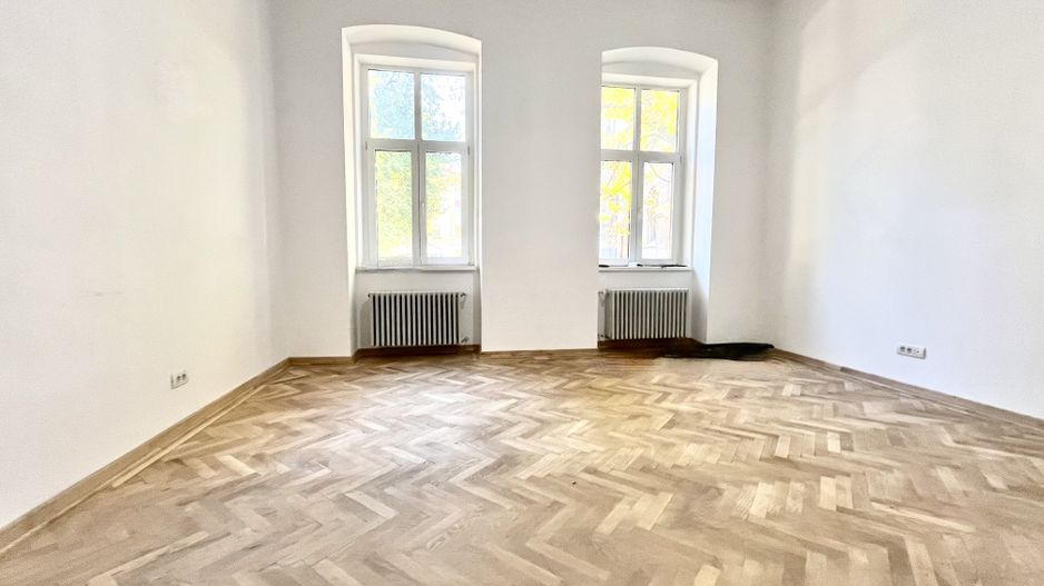 Apartament 2 camere, renovat integral, pretabil birou, zona Centrala - Poză 2
