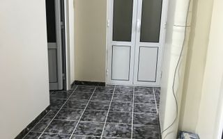 Vând apartament 3 camere - Poză 7