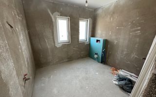 Aproape de benzinaria ESO. Finisaje la alegere - Poză 15