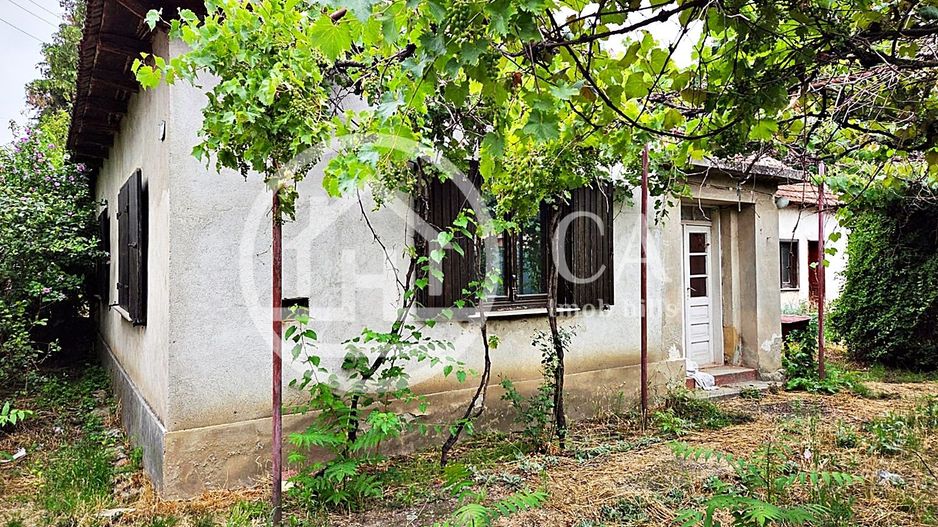 Casa de vanzare cu 4 camere si teren de 1520 in satul Batar, Bihor - Poză 5