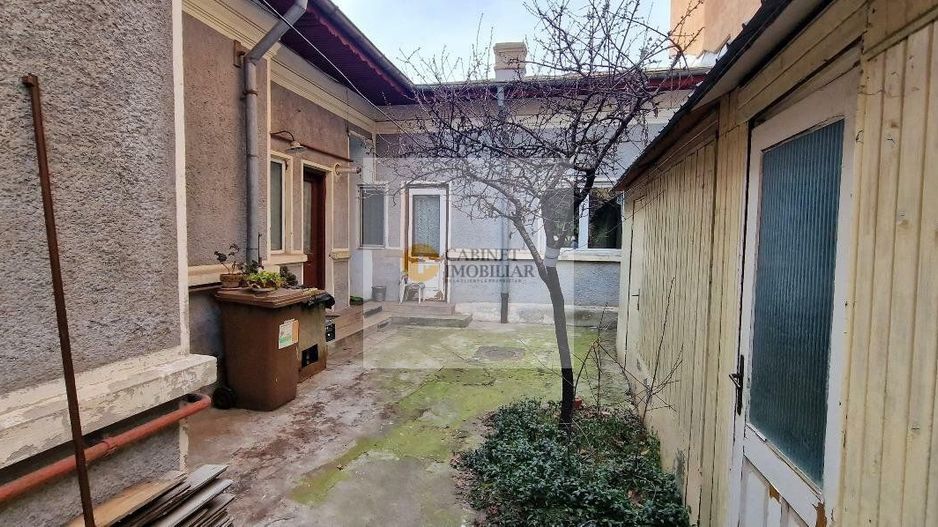 Casă 5 camere de vânzare | Zona Ion Mihalache | Teren 258 m² - Poză 2