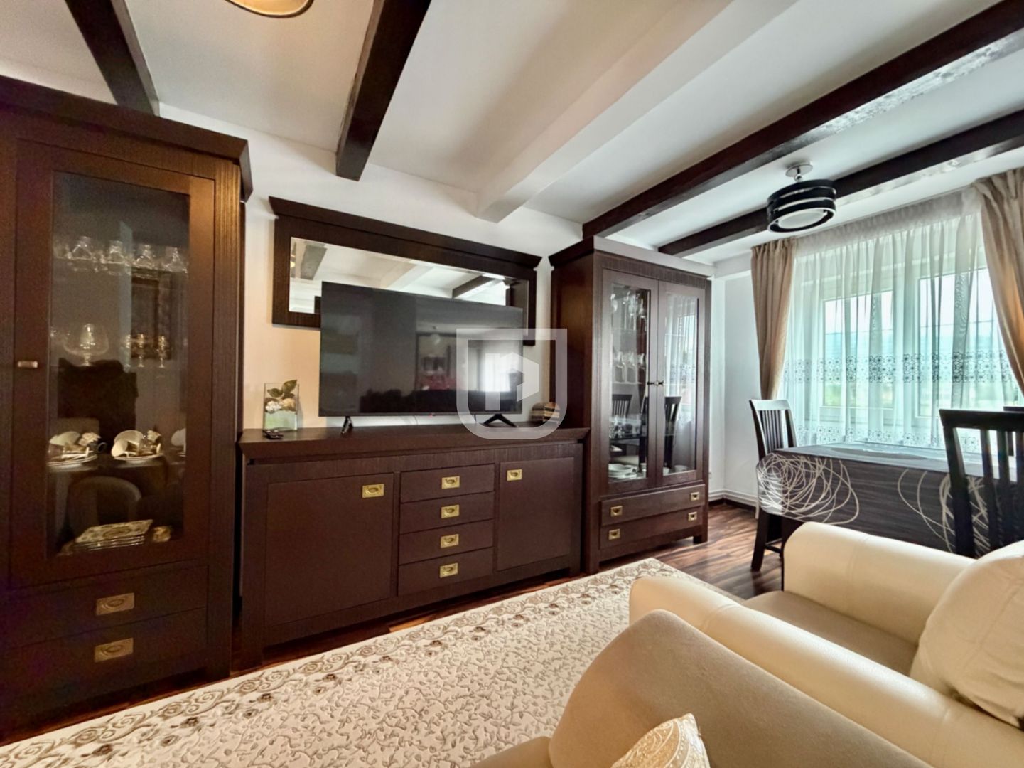 Triplex LUX în centrul Frasin – complet mobilat - Poză 4