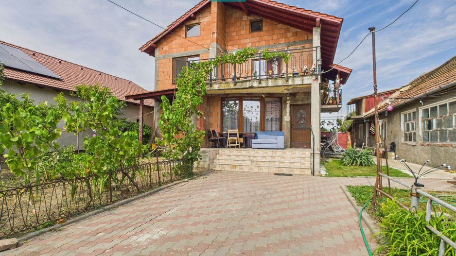 Casă individuală în Săcălaz - 2063 mp teren - Poză 26