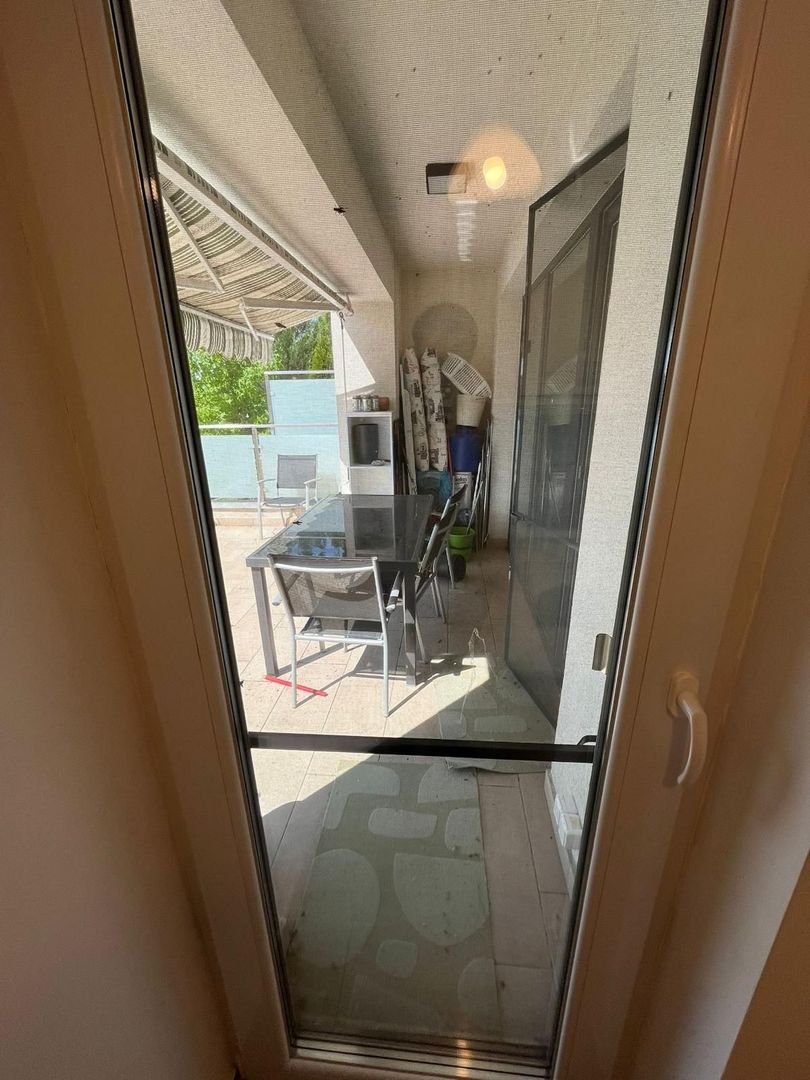 Apartament Elegant cu 2 Camere și Terasă Spectaculoasă – Valletta - Poză 11