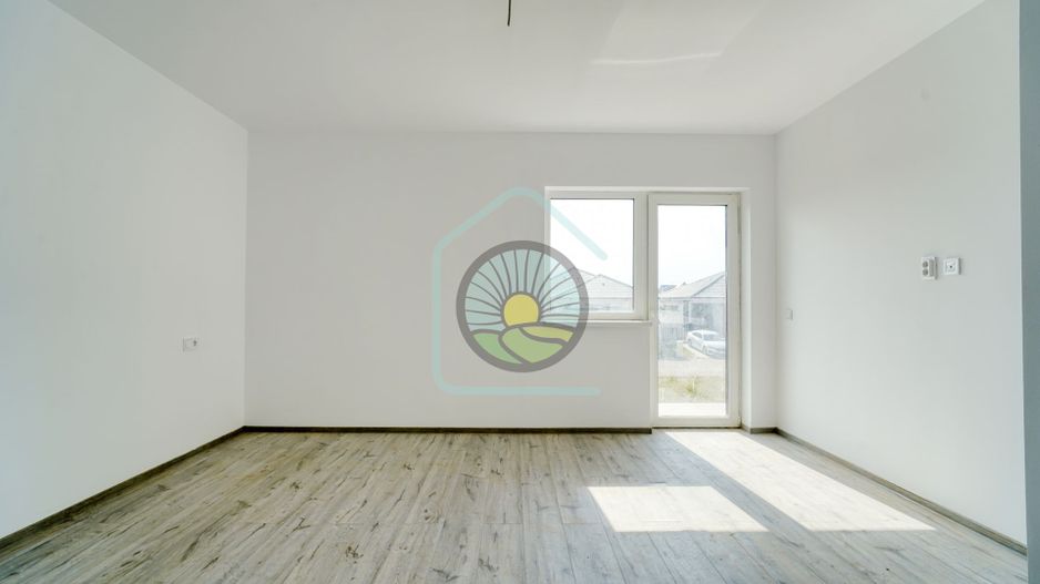 CASA  5 CAMERE IZVOR-TARLUNGENI - Poză 11