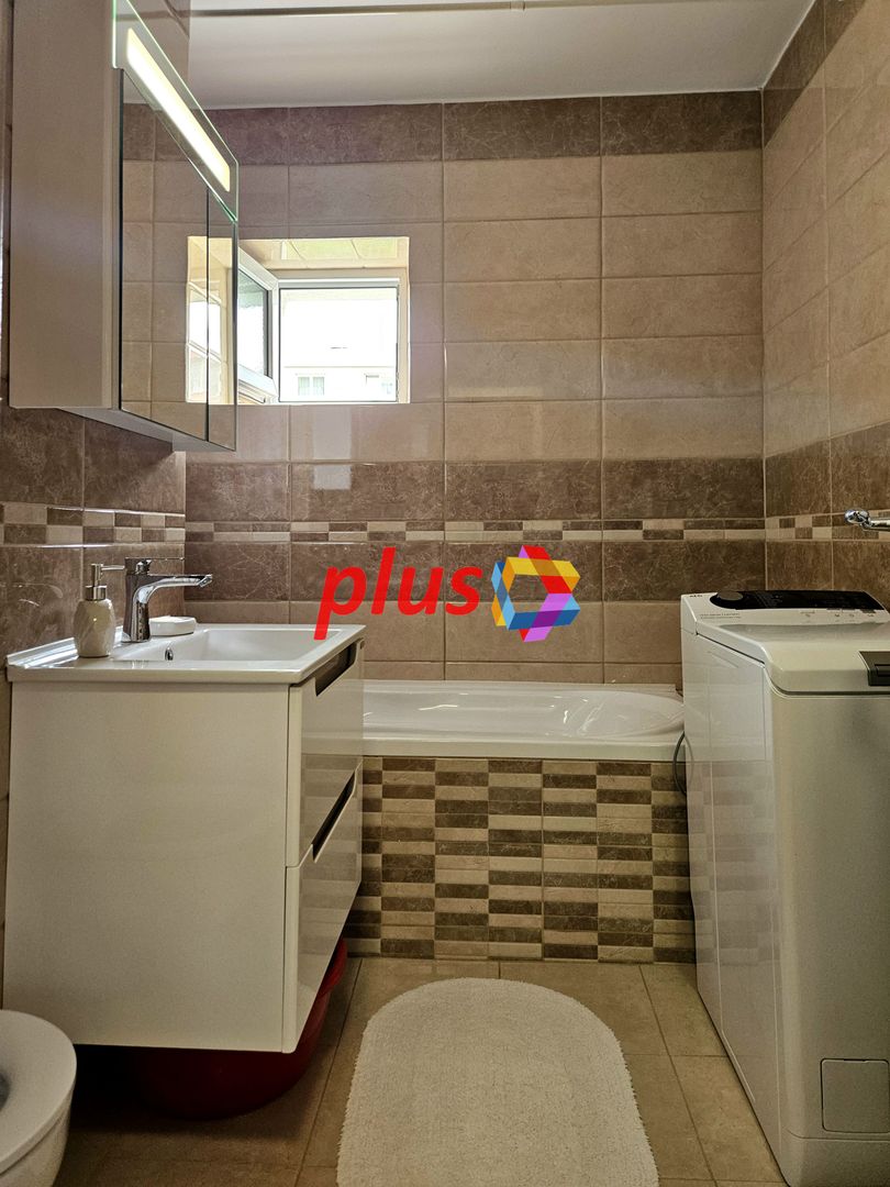 Apartament cu patru camere, zona Calea Bucuresti - Judetean 100 MP - Poză 9