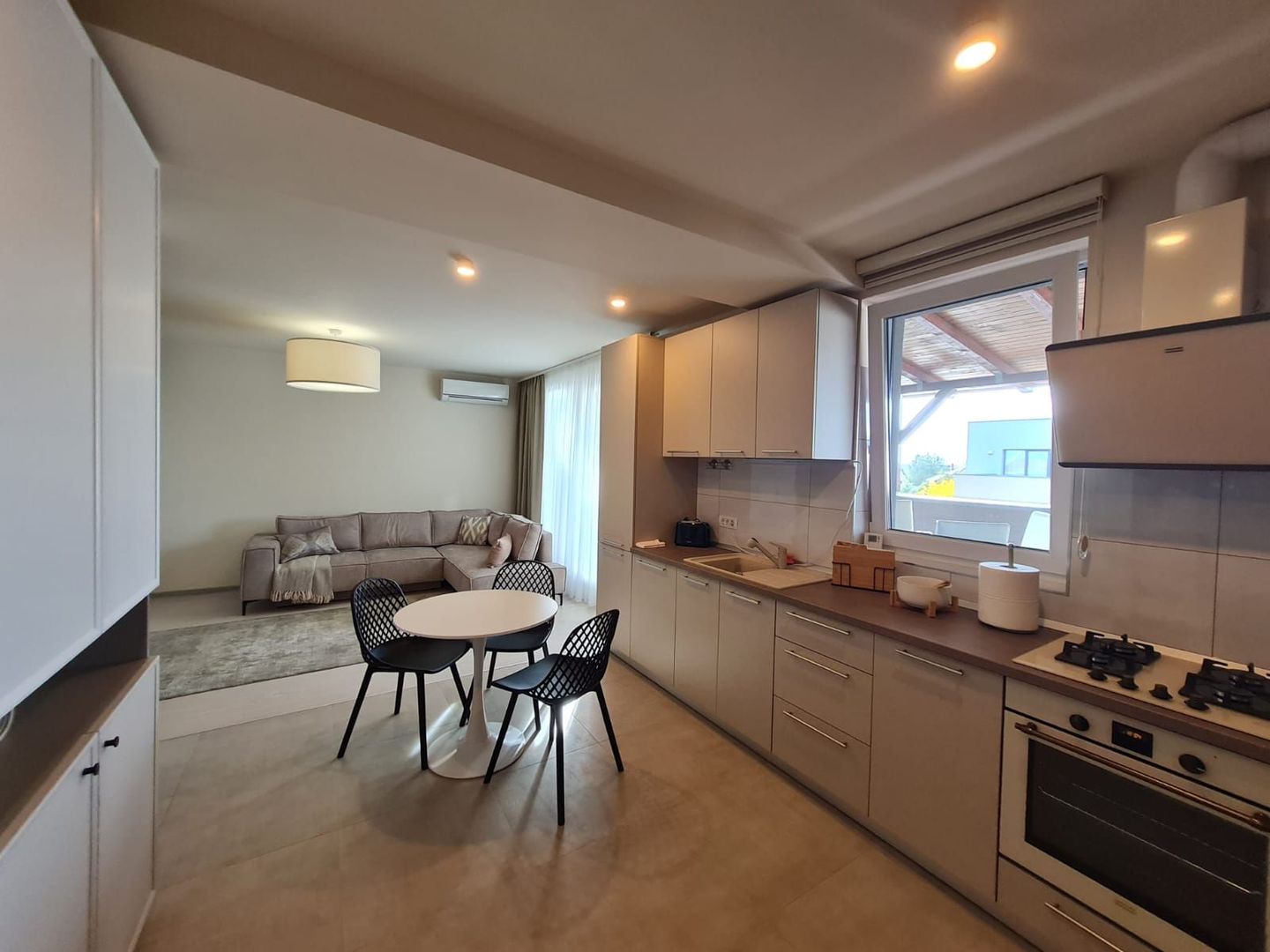 Apartament 2 camere la prima închiriere zona Braytim - Poză 2