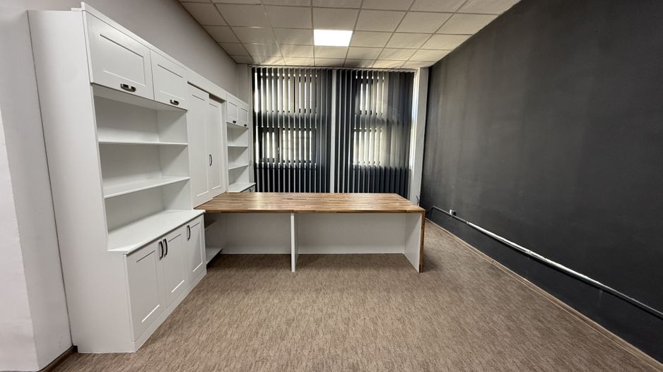Birou de inchiriat | Centru | 28 mp | 280 EUR/luna - Poză 2