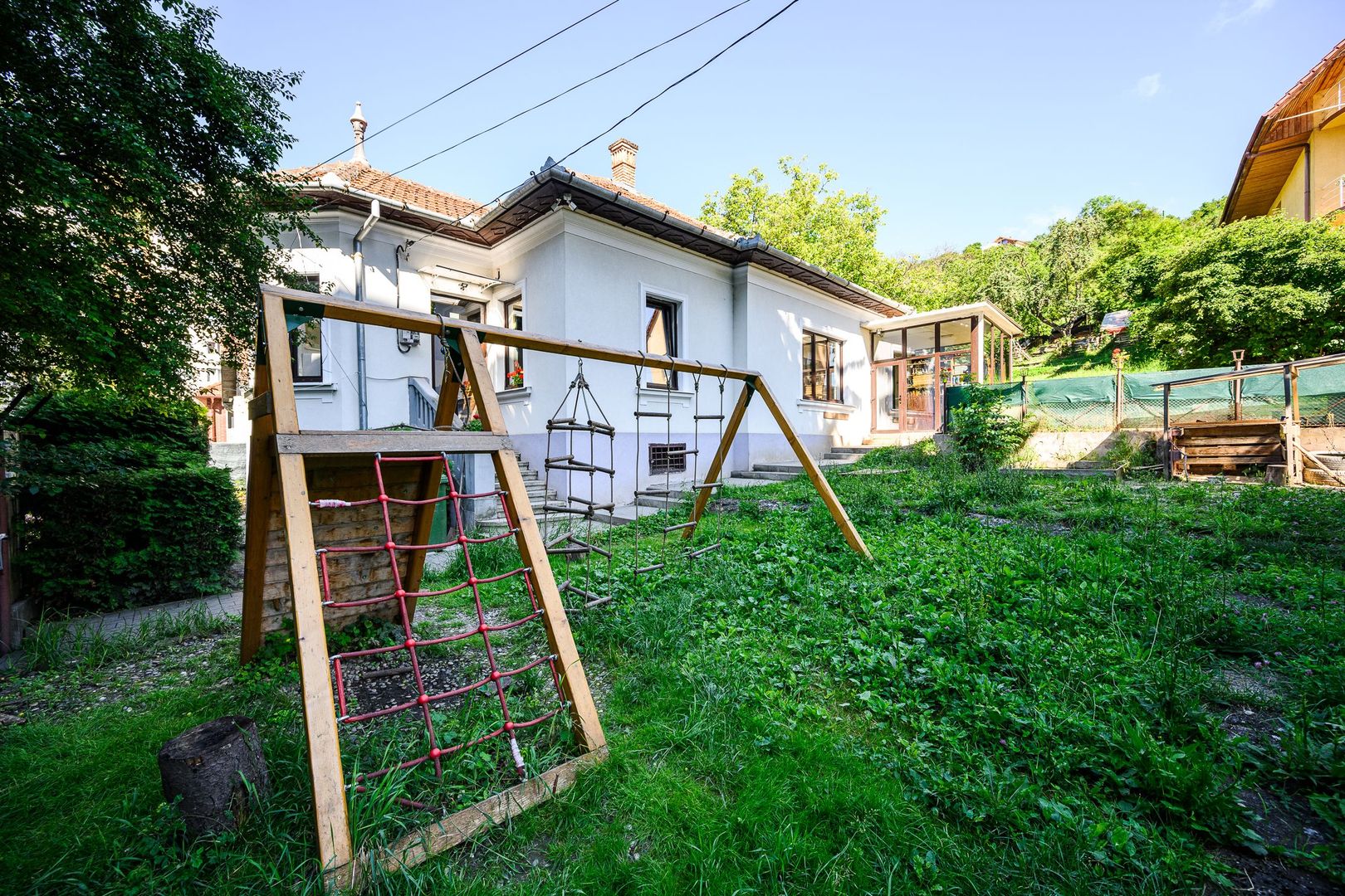 Casa 200MP cu teren de 2.050MP - Grigorescu - Str.Donath 20 - Poză 2