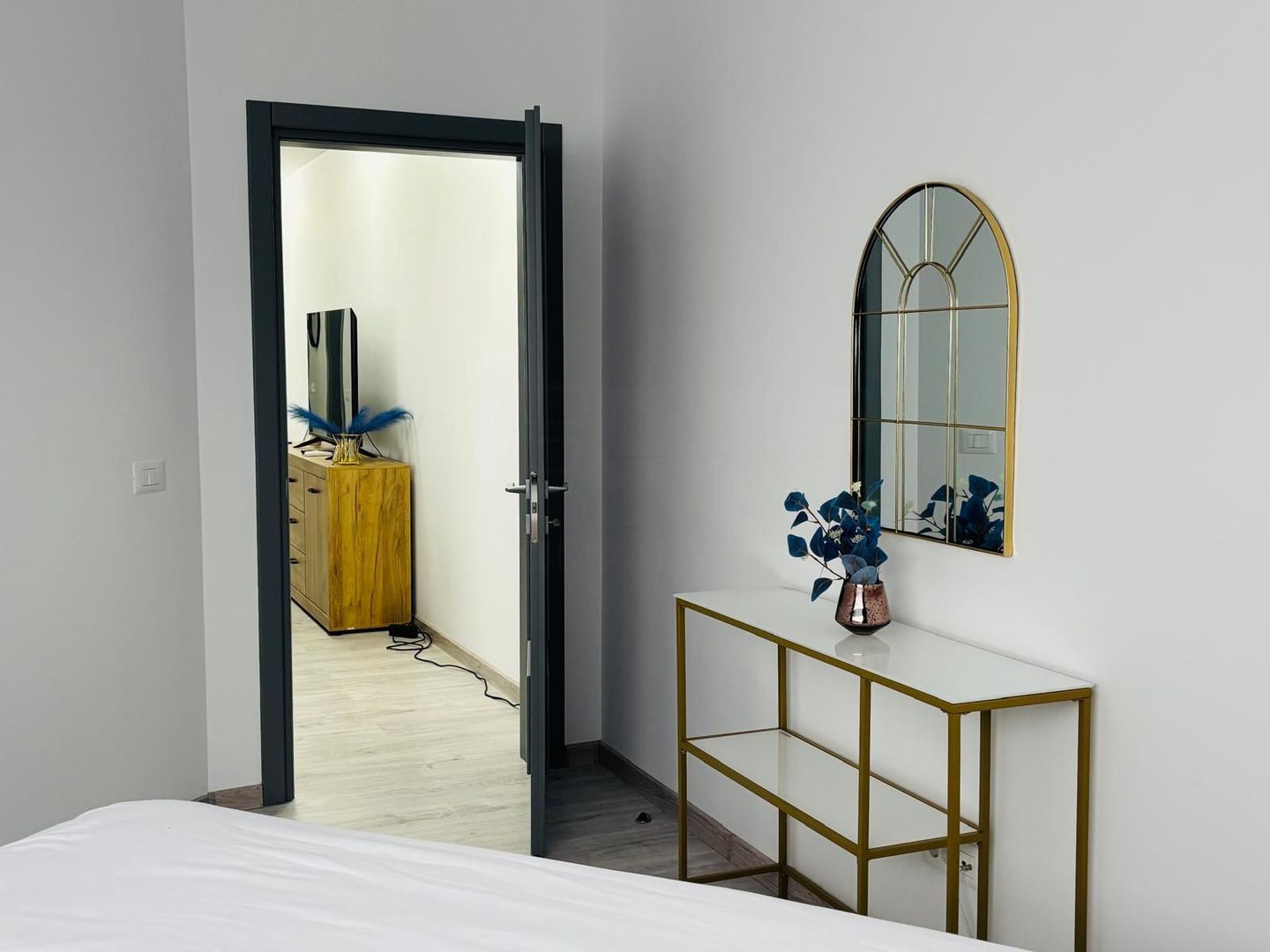 Apartament 3 camere | Avanera | Parcare subterană | 550 € / luna - Poză 3