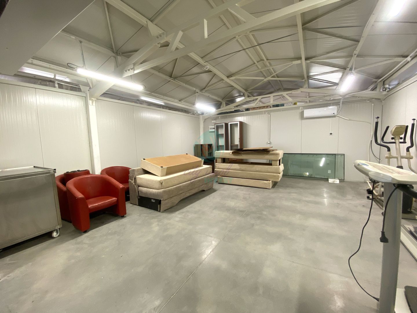 Spatii comerciale de inchiriat, Piata Delfinului - Poză 3