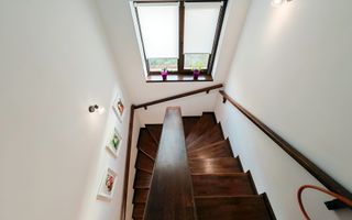 Prima inchiriere, vila cocheta, cu accente exotice - Poză 20