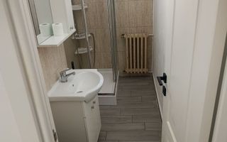 Închirierez apartament 3 camere - Poză 6