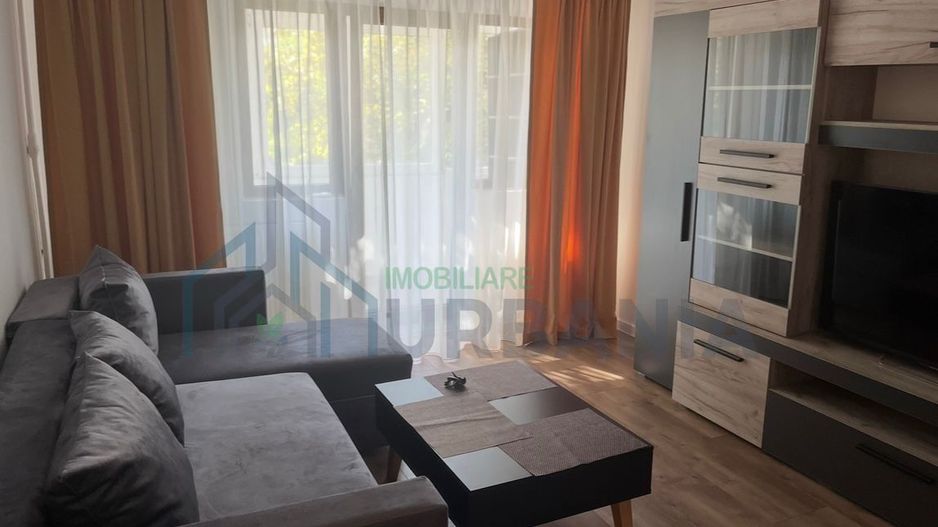 Apartament 3 camere decomandat, zona centrală - intersecția Tg. Cucu cu Podu de Fier, Iași - Poză 2