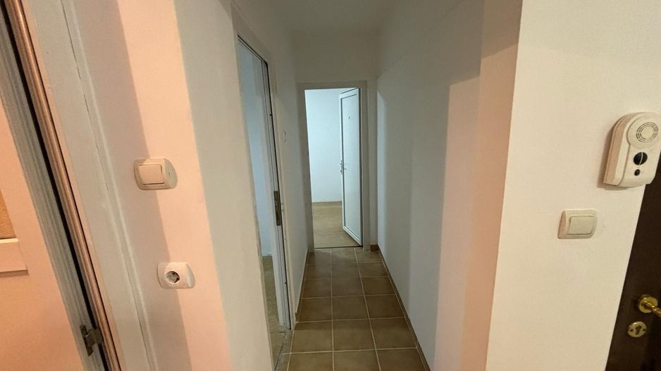 Apartament cu 3 camere de vânzare – Zărnești (Tohanu Vechi) - Poză 7