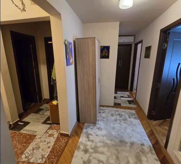 Apartament 3 camere, 70 mp, 2 bai, et.3, boxa, Cetate,  Mercur - Poză 7
