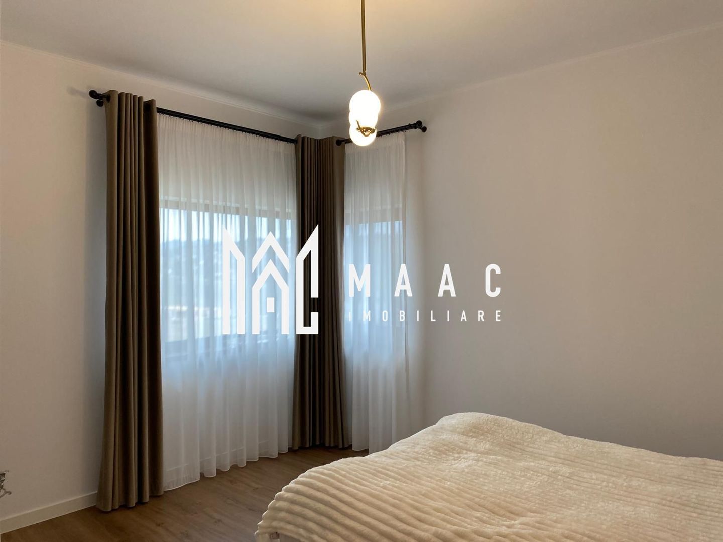 Casa individuala | 5 camere | 200 MPU | Garaj | Cisnadie - Poză 8