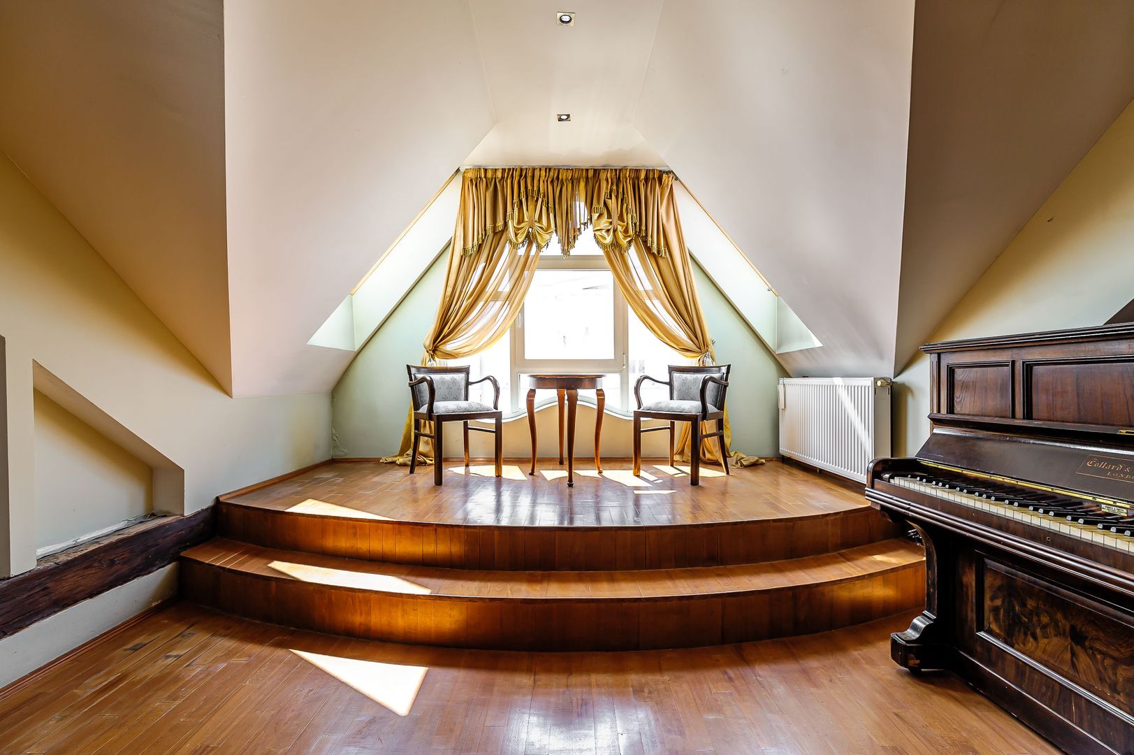 Apartament boem cu 3 dormitoare, lângă Teatrul IOAN SLAVICI, Arad. - Poză 1