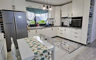 Duplex modern în Miroslava, 86 mp + terasă, teren 340 mp, pod mansardabil - Poză 4