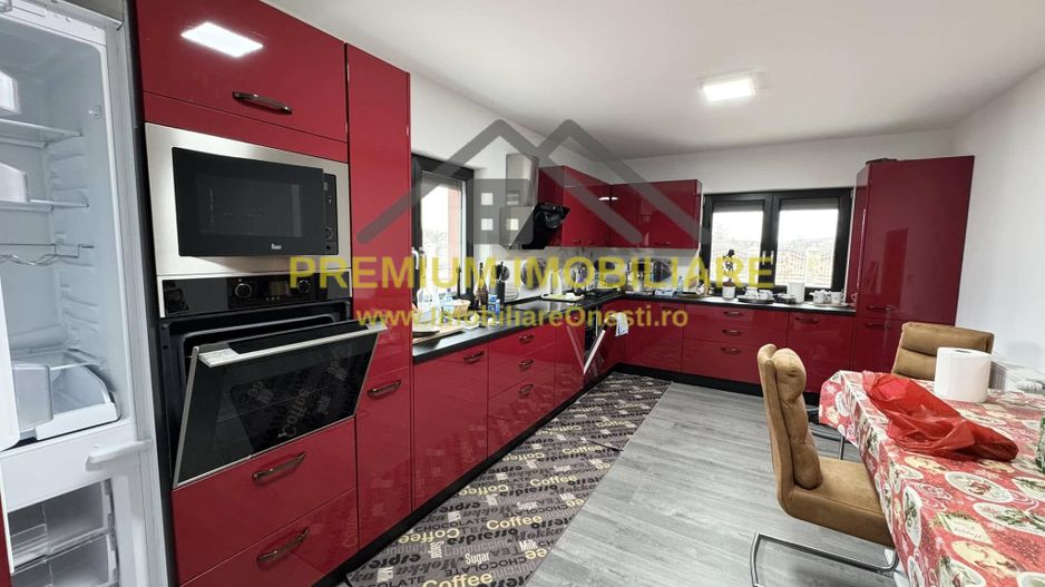 Vila la 13 km de Onesti - Poză 16