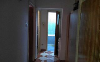 De vanzare apartament de 3 camere Titan,  5 min metrou Grigorescu - Poză 3