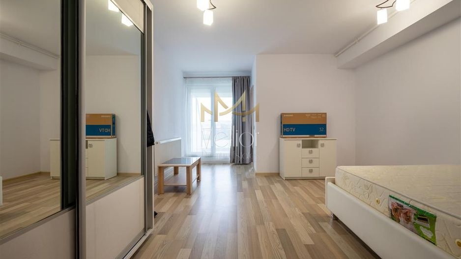 Apartament Superb cu 1 camera 40 mp zona Iulius Mall! - Poză 2