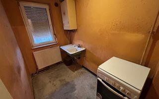 Apartament 3 camere, 47mp  - Cugir - Poză 4