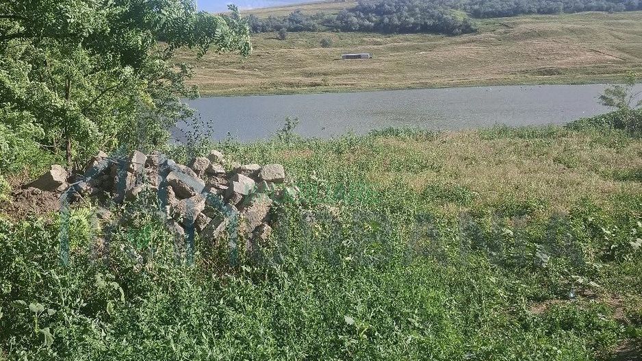 Casă de vânzare, sat Gropnița, teren 900 mp, 25 km de Iași - Poză 3