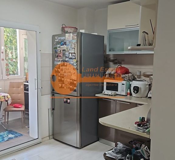 Apartament cu 3 camere Rahova-Centrala Proprie - Poză 1