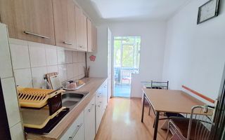 Apartament 2 camere de închiriat - Micro 17 - Mobilat - 350 Euro - Poză 1