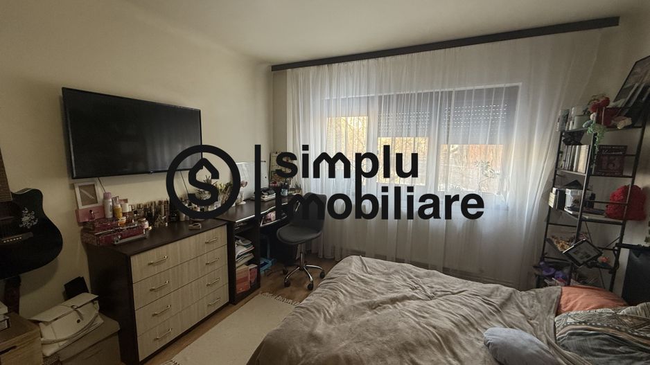 Apartament 3 camere decomandat - Poză 13