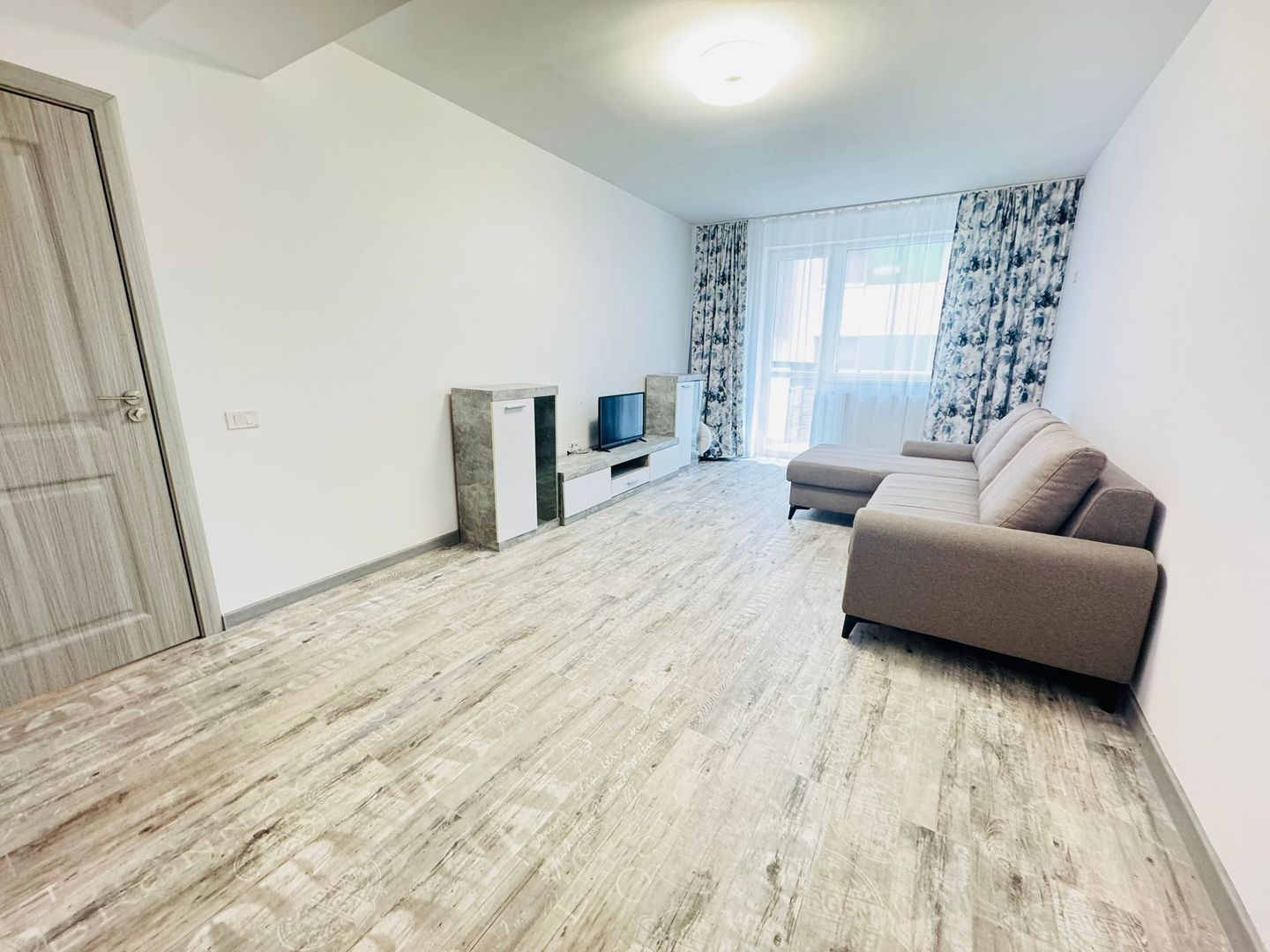 Metrou Berceni -Biruintei 2 camere 64mp plus curte 100mp - Poză 6