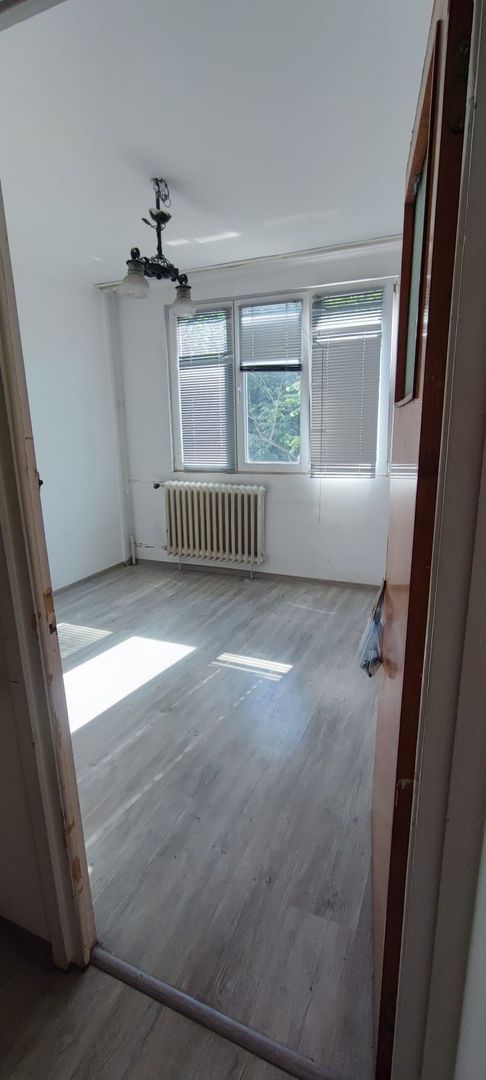 Apartament cu 3 camere ...Valea Oltului - Poză 11