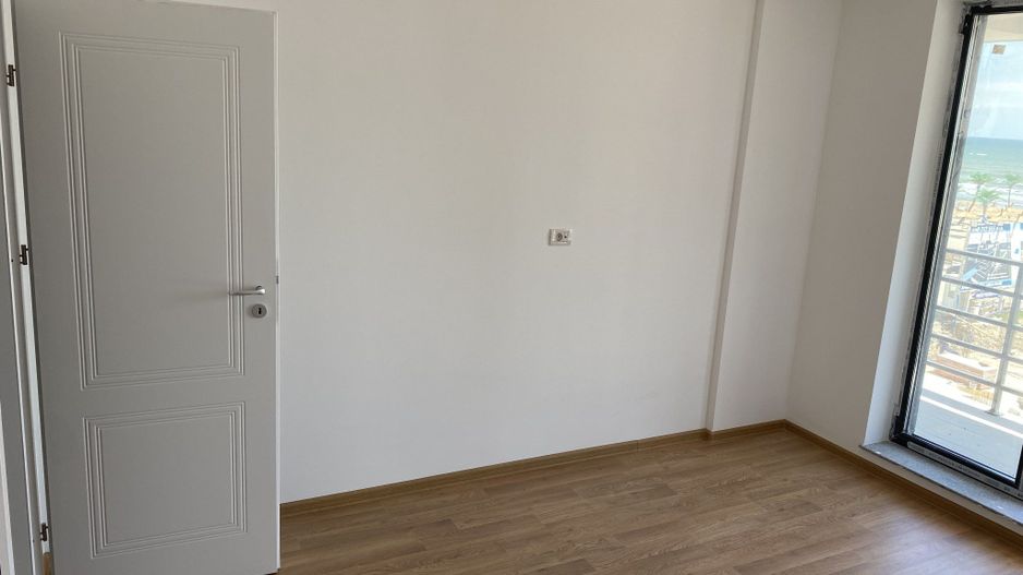 Ag. Eu. vinde Ap. 2 Cam 63 mp Et. 1  Constanta-Mamaia Nord - Poză 4