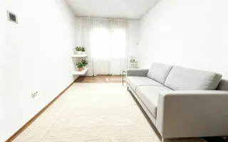 Apartament 2 camere, 59 mp, două balcoane, in centrul orașului Săveni - Poză 12