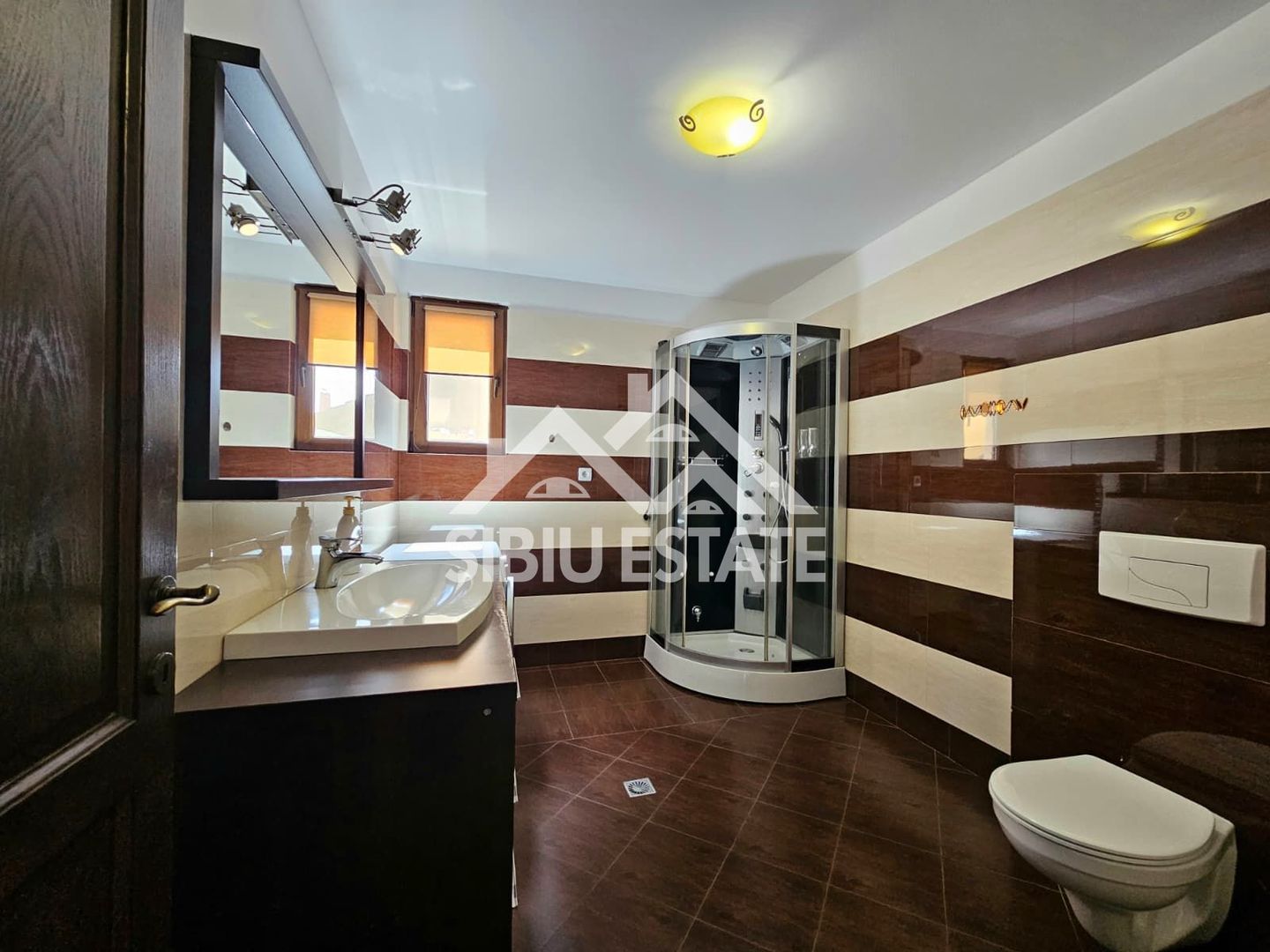 Casa de inchiriat 6 parcari - Poză 9