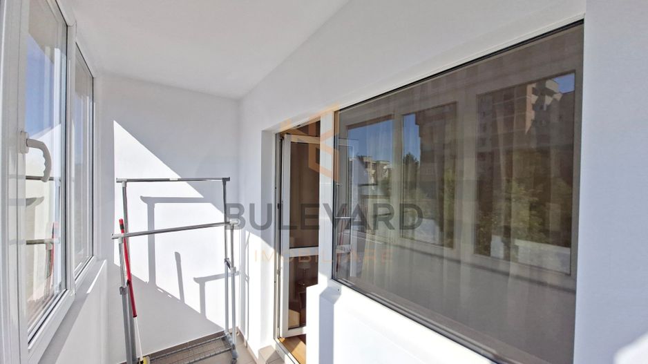 Apartament 3 camere decomandate + parcare, mijlocul strazii Titulescu! - Poză 19