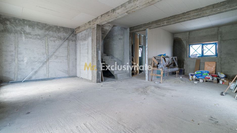 Casa Corbeanca ,curte generoasa, terasa si loc de parcare - Poză 1