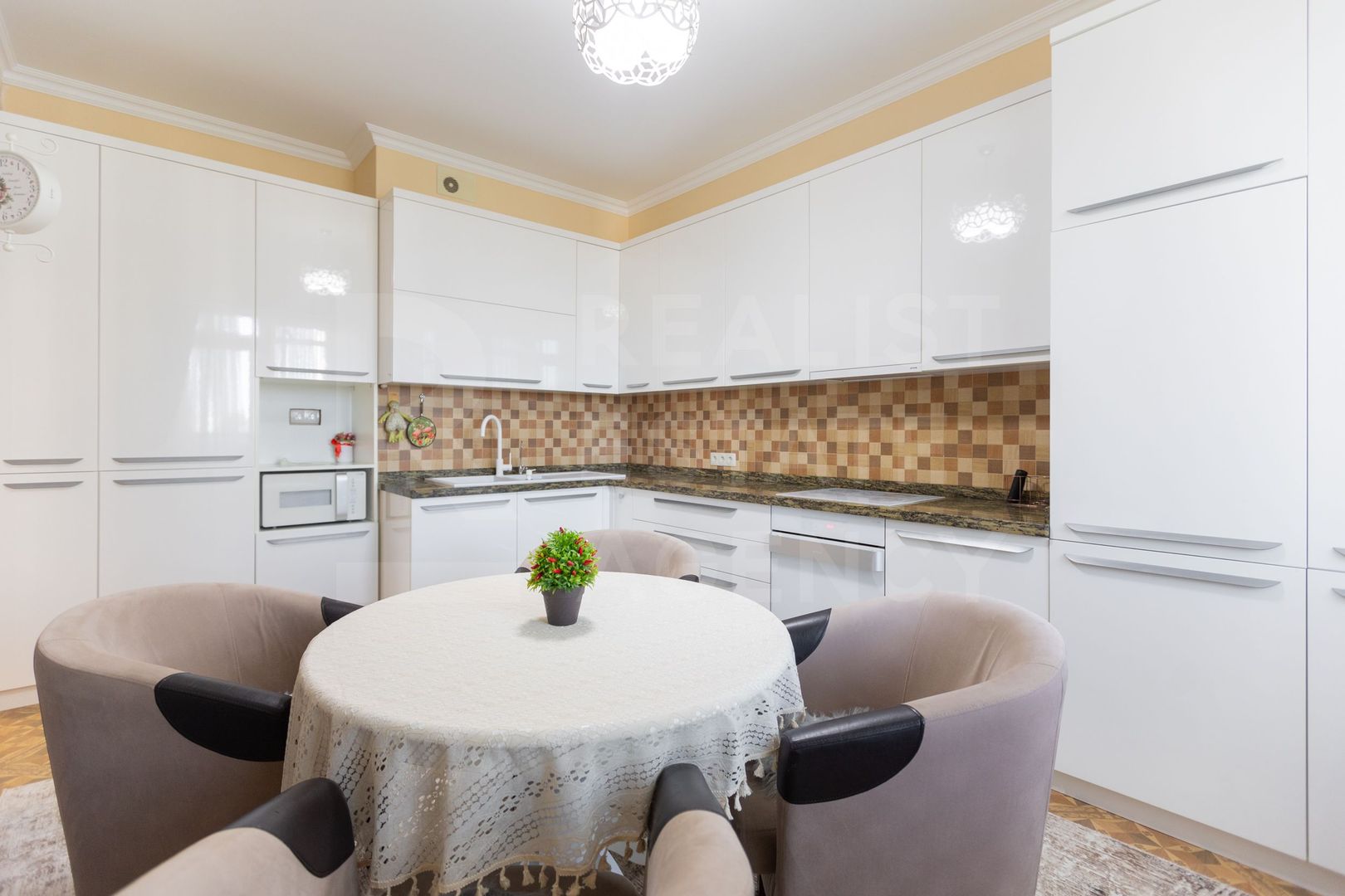 Chirie, apartament, 3 camere, bd. Decebal, Botanica - Poză 2