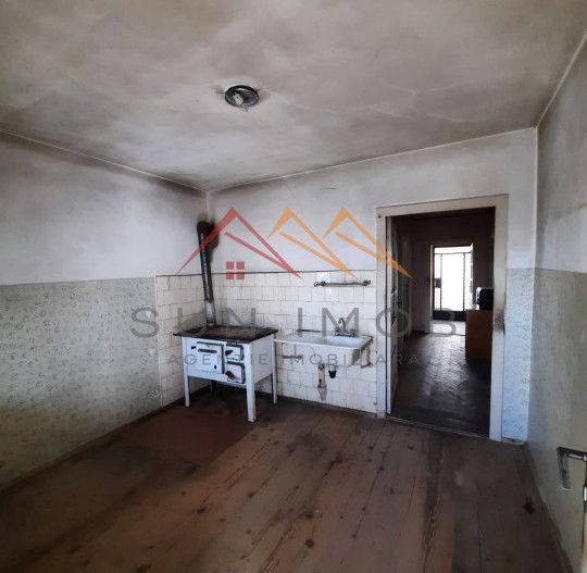 Casa 2 camere, central, 1962, teren 390 mp, Campina, Prahova - Poză 9