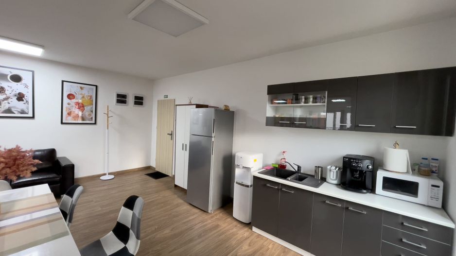 Spațiu de birouri de 95 mp + terasa 90 mp zona Centrala - Poză 5