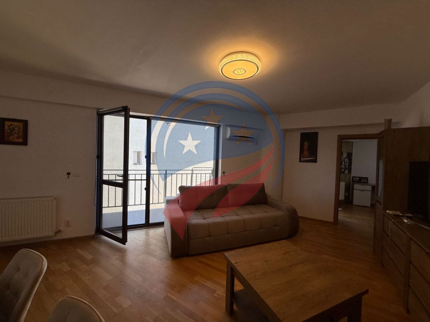 Apartament 3 camere/de inchiriat/1 mai/Ciuperca - Poză 3