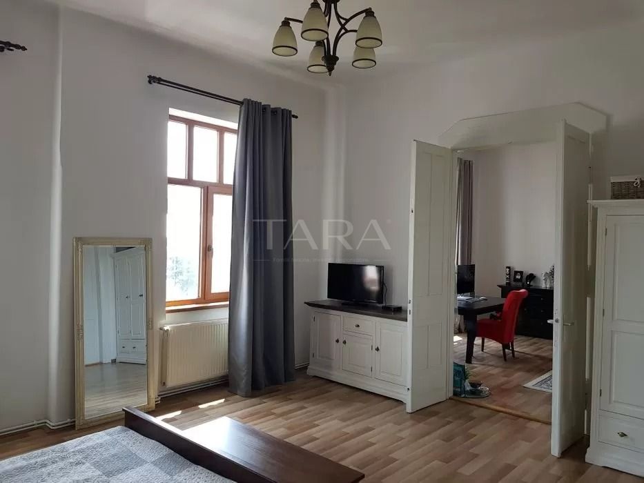 Apartament de 4 camere in zona Ultracentrala - Poză 5