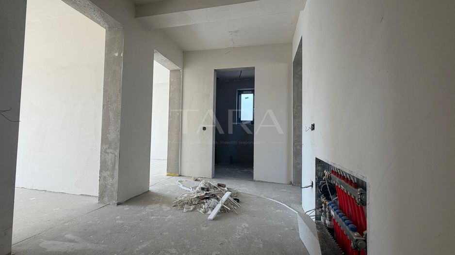 Duplex spațios cu 5 dormitoare, încălzire în pardoseală, Floresti. - Poză 3