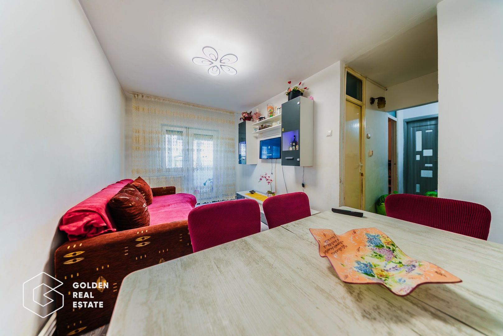 Apartament 3 camere, decomandat, Confectii, comision 0% - Poză 3