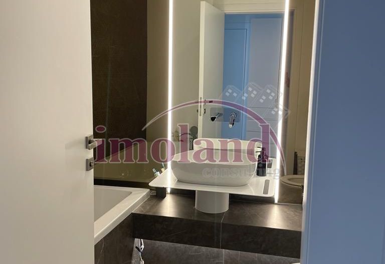 Apartament 3 camere mobilat + 2 garaje + boxa - Aviatiei Tower - Promenada - Poză 13