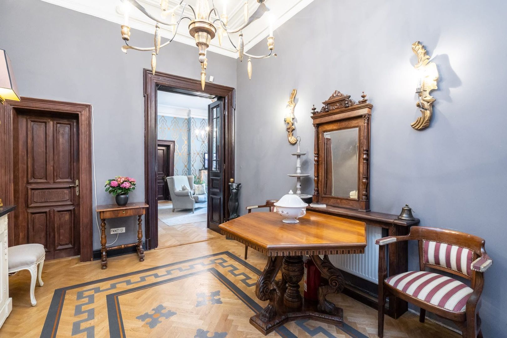 Ateneul Român | Apartament reprezentativ în vilă istorică - Poză 3