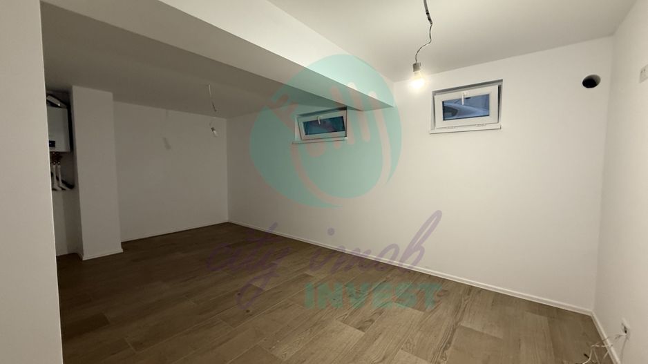 3 camere - ideale pentru activitati sau investitie - Poză 4