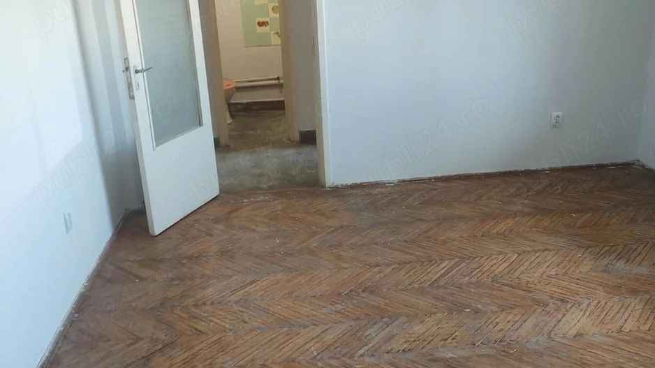 BRASADAS vinde ap 4 cam etaj 4/4 Micro 16. - Poză 3