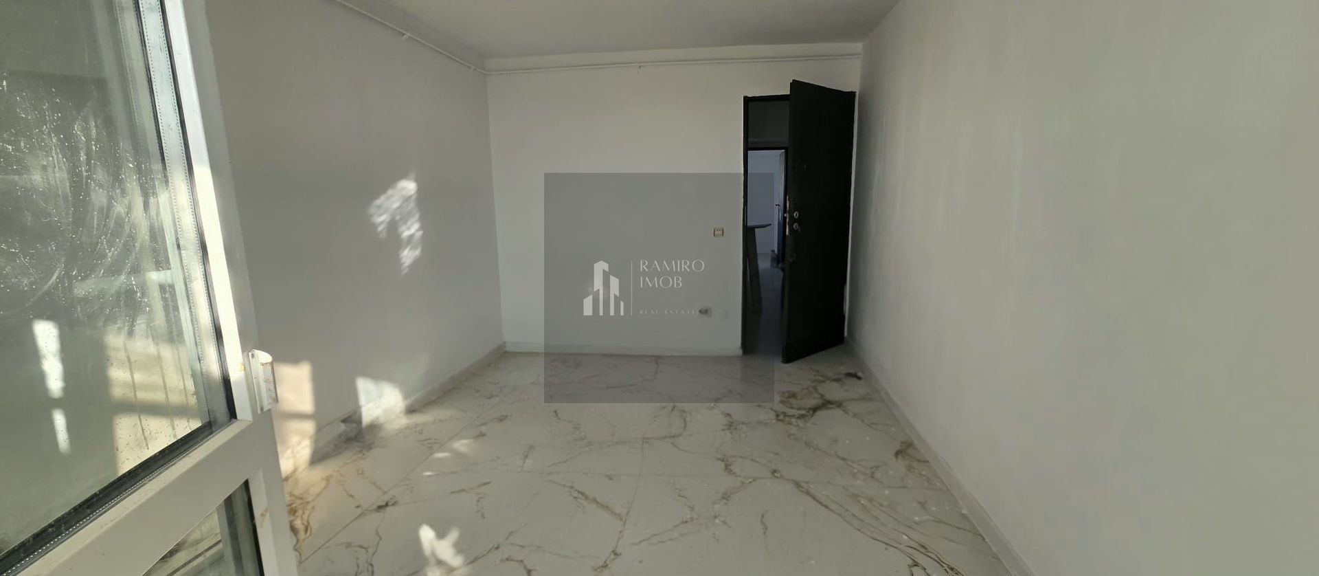 Apartament 2 camere zona Luica-Brancoveanu - Poză 2